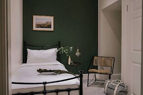 Sonder by Marriott Bonvoy Royal Garden Apartments New town