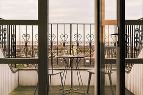 Royal Garden Apartments New Town