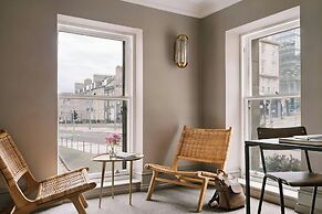 Sonder by Marriott Bonvoy Royal Garden Apartments New town