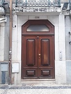 Lisbon Silver Flower