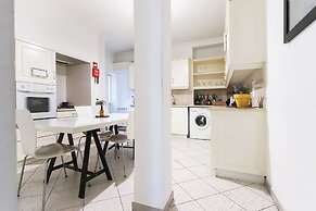 Lisbon Silver Flower