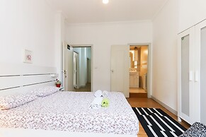 Lisbon Silver Flower