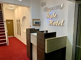 De Regency Style Hotel