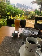 Makati CBD Resort 2 bedroom