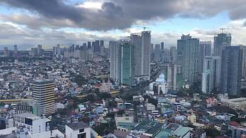 Makati CBD Resort 2 bedroom