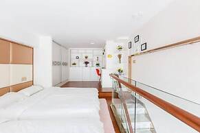 Coastline International Apartment