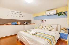 Coastline International Apartment