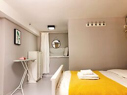 Coastline International Apartment