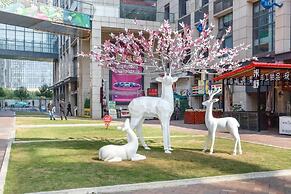 Coastline International Apartment