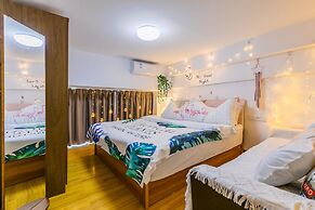 Coastline International Apartment