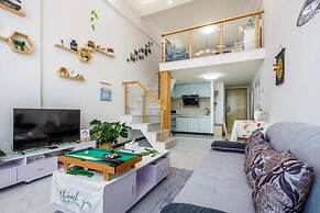 Coastline International Apartment