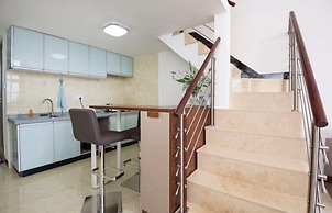 Coastline International Apartment