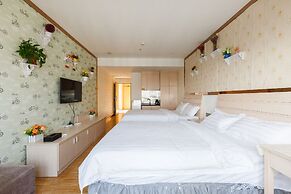 Coastline International Apartment