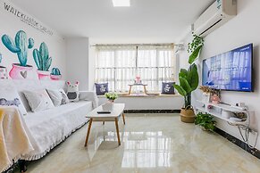 Coastline International Apartment