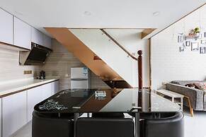 Coastline International Apartment