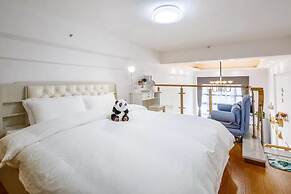 Coastline International Apartment