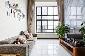 Coastline International Apartment