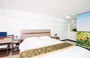 Coastline International Apartment