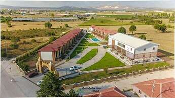 Green Garden House Hotel