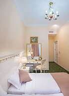 Vintage Hotel
