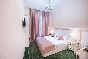 Vintage Hotel