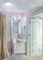 Vintage Hotel
