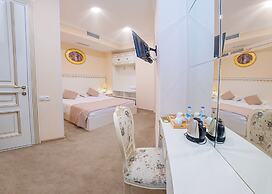 Vintage Hotel