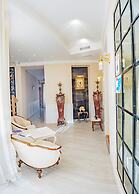 Vintage Hotel