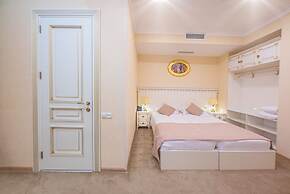 Vintage Hotel