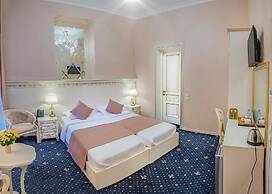 Vintage Hotel
