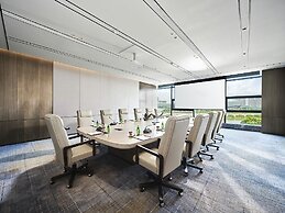 HUALUXE Nanjing Yangtze River