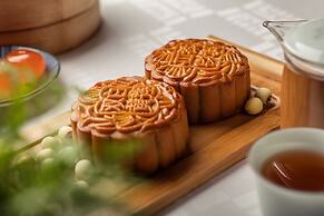 HUALUXE Nanjing Yangtze River