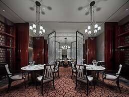 HUALUXE Nanjing Yangtze River