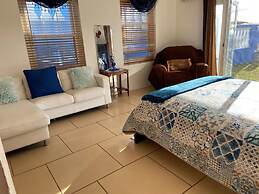 Blue Diamond Apartments