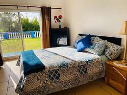 Blue Diamond Apartments