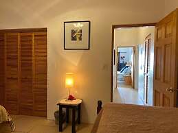 Blue Diamond Apartments