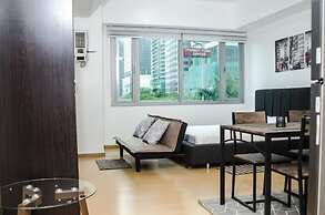 Prime BGC Location Apartments by PH Staycation