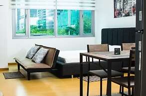 Prime BGC Location Apartments by PH Staycation