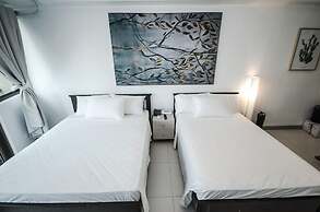 KL Tower - PH Staycation