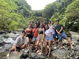 Pacific Waves Inn Annex