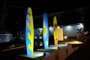 Pacific Waves Inn Annex