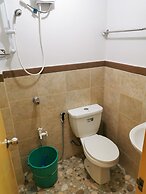 Pacific Waves Inn Annex