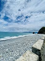 Pacific Waves Inn Annex