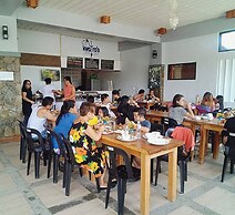 Pacific Waves Inn Annex