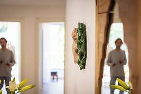 Heart of TLV-Modern wBalcony- 3BD & 3BR