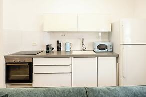 Heart of TLV-Modern wBalcony- 3BD & 3BR