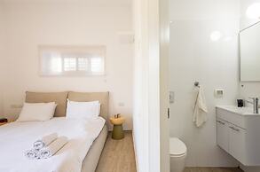 Heart of TLV-Modern wBalcony- 3BD & 3BR