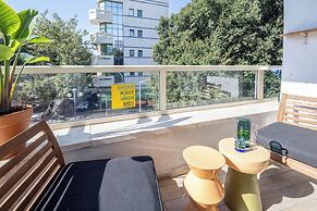 Heart of TLV-Modern wBalcony- 3BD & 3BR