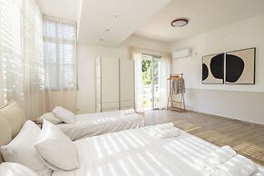 Heart of TLV-Modern wBalcony- 3BD & 3BR