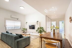 Heart of TLV-Modern wBalcony- 3BD & 3BR